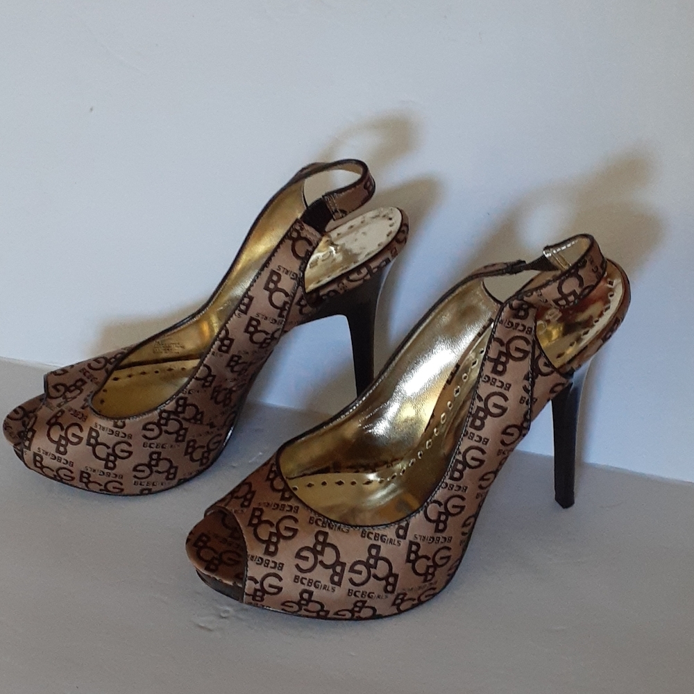 BCBGIRLS OPENTOE SLINGBACKS HEELS